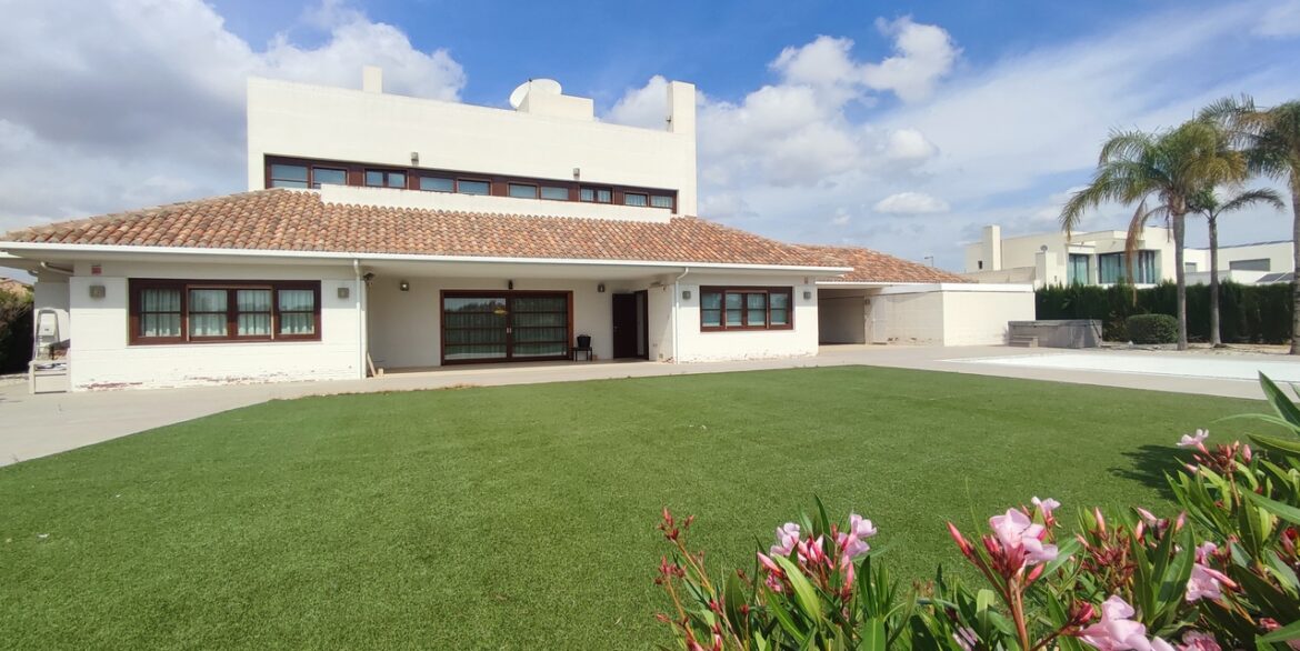 29934-villa-for-sale-in-peraleja-golf-resort-21114846-large