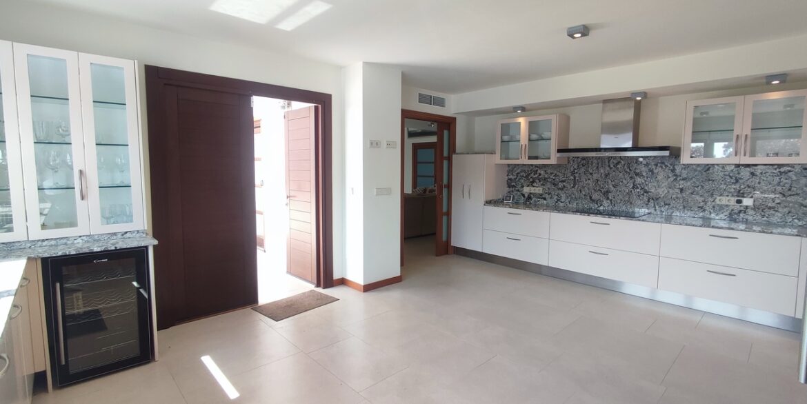 29934-villa-for-sale-in-peraleja-golf-resort-21114858-large