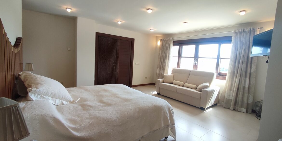 29934-villa-for-sale-in-peraleja-golf-resort-21114880-large