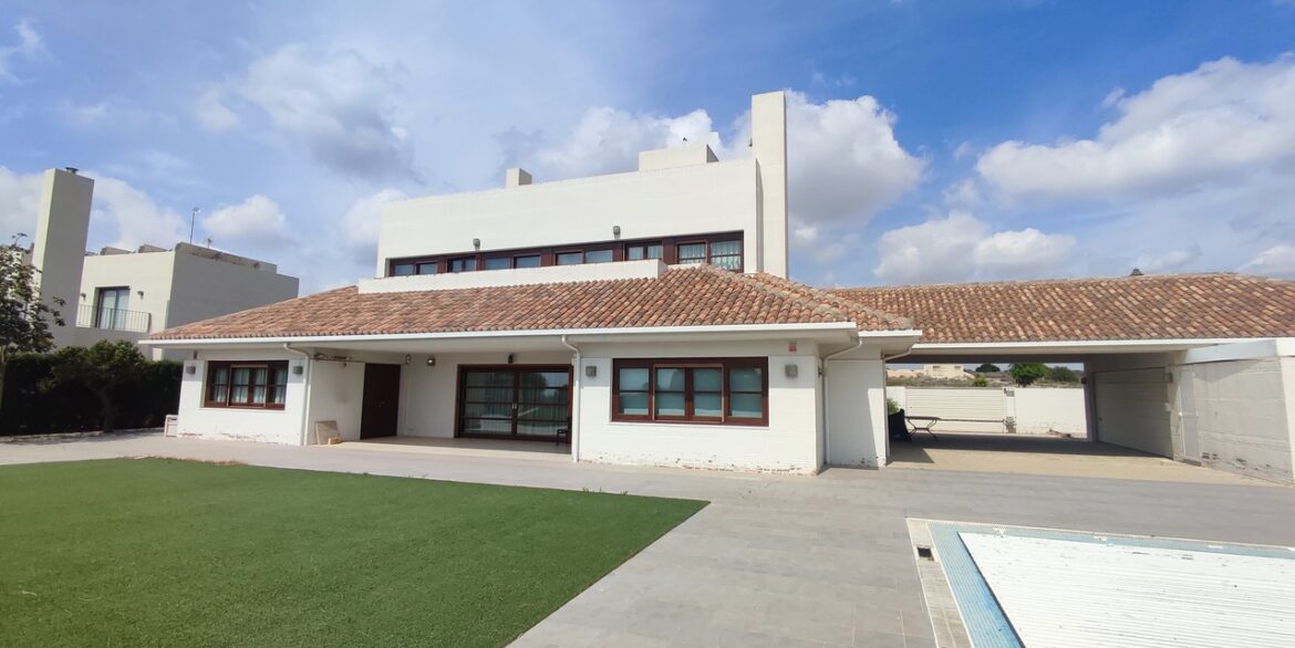 29934-villa-for-sale-in-peraleja-golf-resort-21114906-large