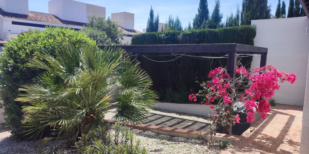 31059-villa-for-sale-in-peraleja-golf-resort-25258386-large