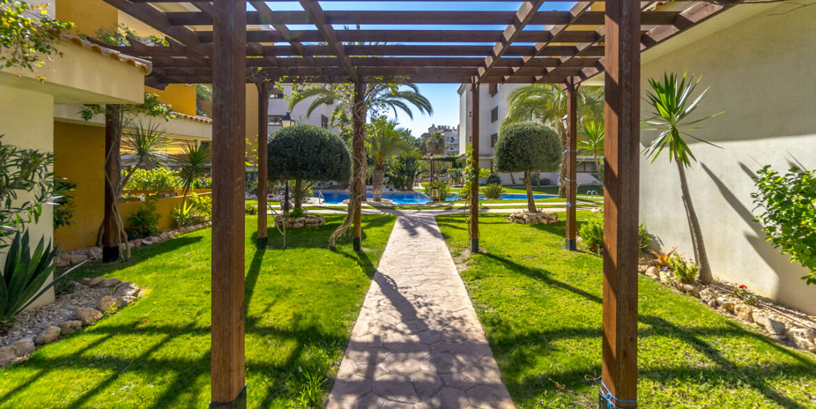 69e8a8ca46913_113_web_LaEntradaBQ2