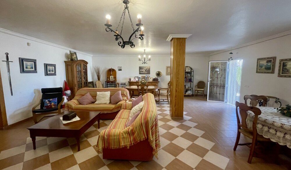 Basement-Lounge-CSH4