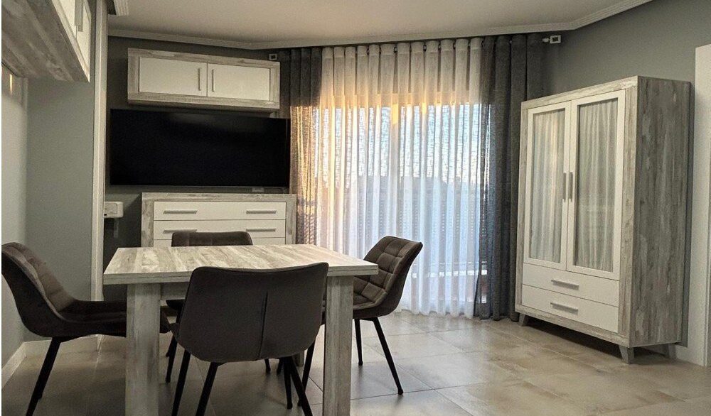 Dining-area-CSH150