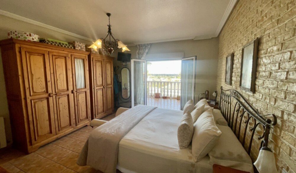 Master-bedroom-3-CHS4