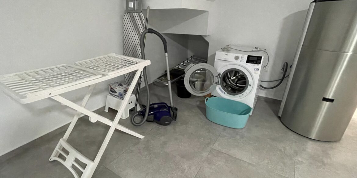 d691352a8603b0691352a8603ee