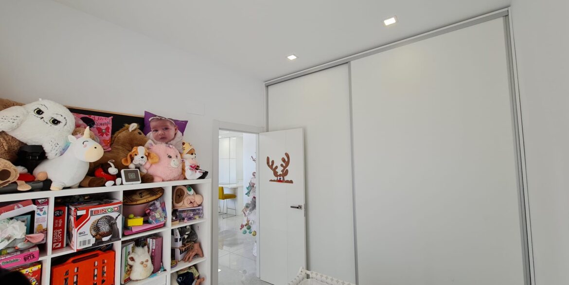 d69b1570fb94c669b1570fb950c