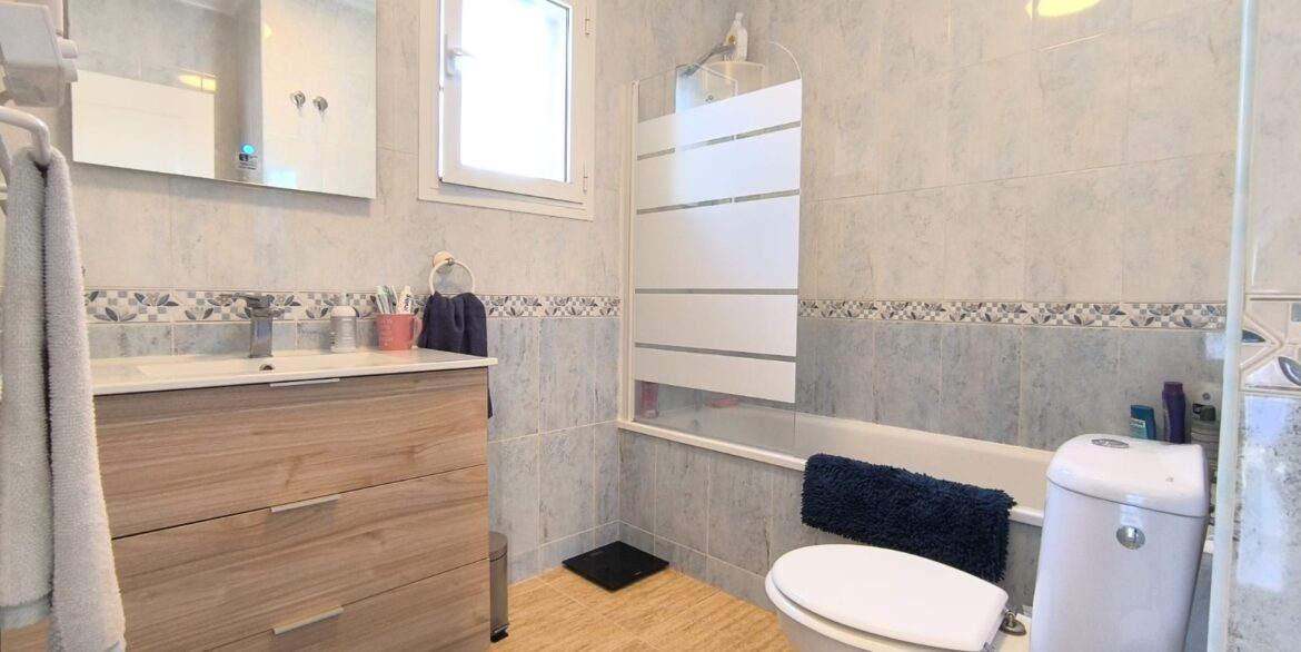 d69c257282a6b569c257282a6fb