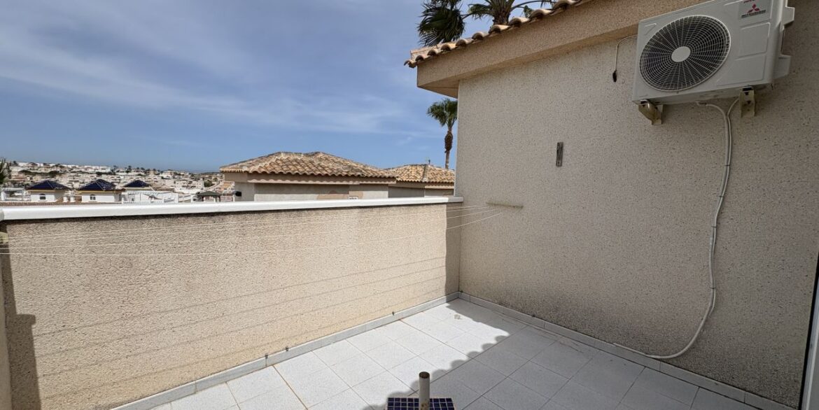 frontpic19-lm882
