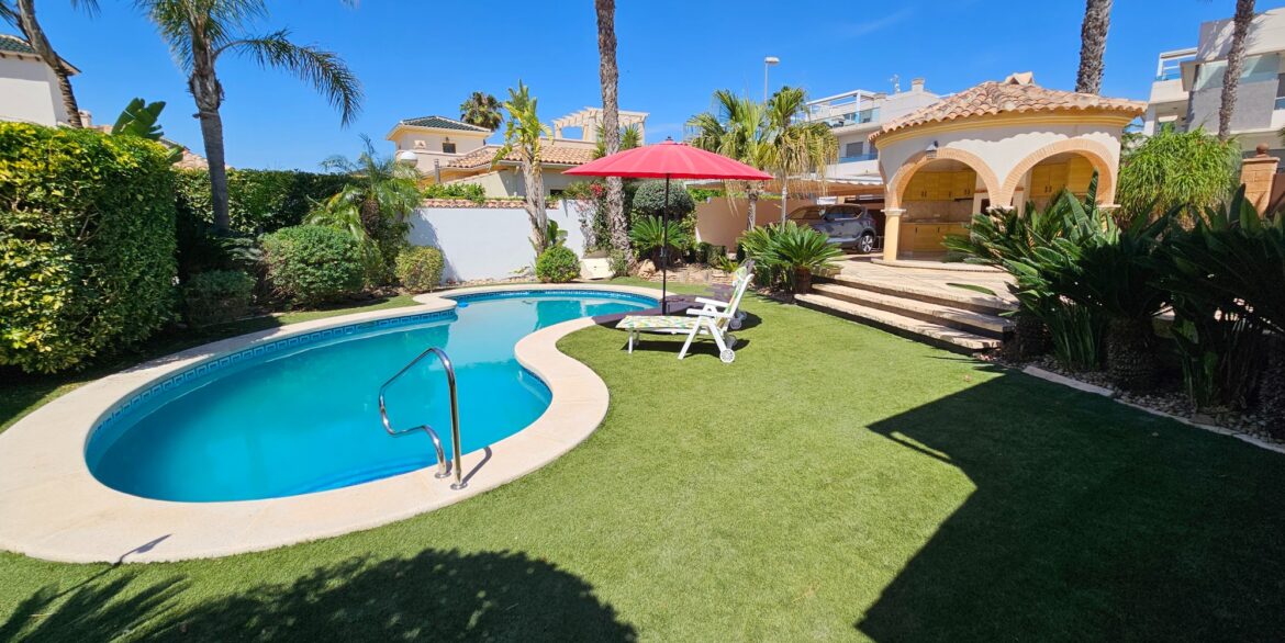 o_1isbjlljn1kcj1k49ihu1gduhvo27