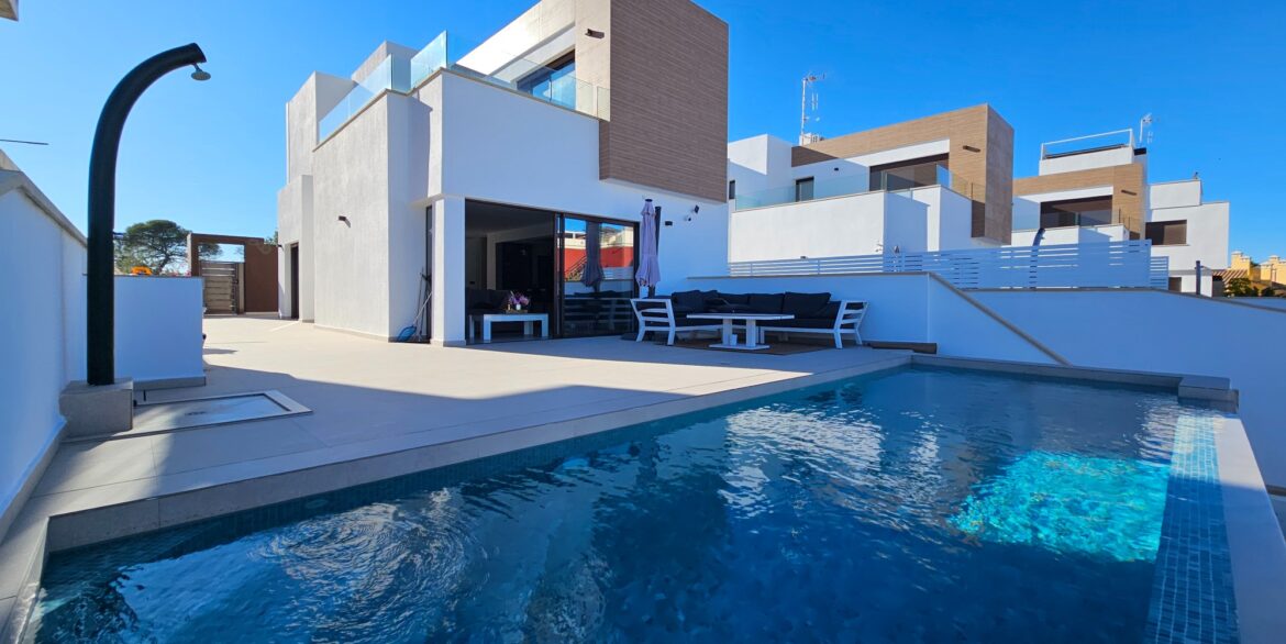 o_1jhntjkp9fi51hlp1k387js1ul20