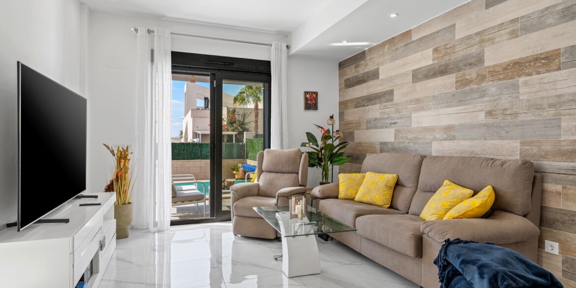 o_1jjp9kh9e12o911rejjc68i1htg3p