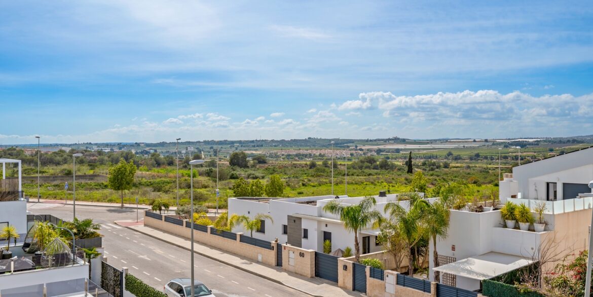 o_1jjp9kh9e14tq1hu2satk5qe5c37