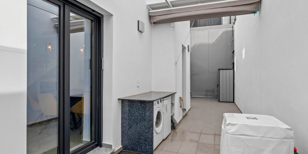 o_1jjp9kh9e1o6e1gm78b165r1l182r