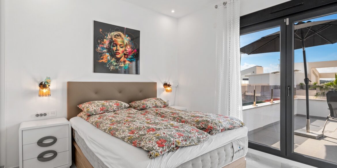 o_1jjp9kh9e1s3que61j111g7hp773d