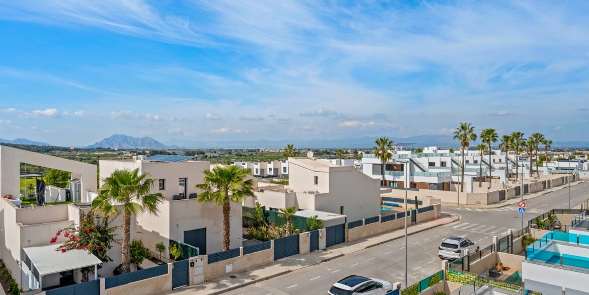 o_1jjp9kh9e2tk1ro01stlaj0194f36