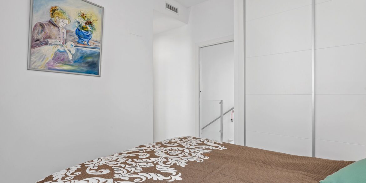 o_1jjp9kh9e2vlvbrvd865c1ins3b