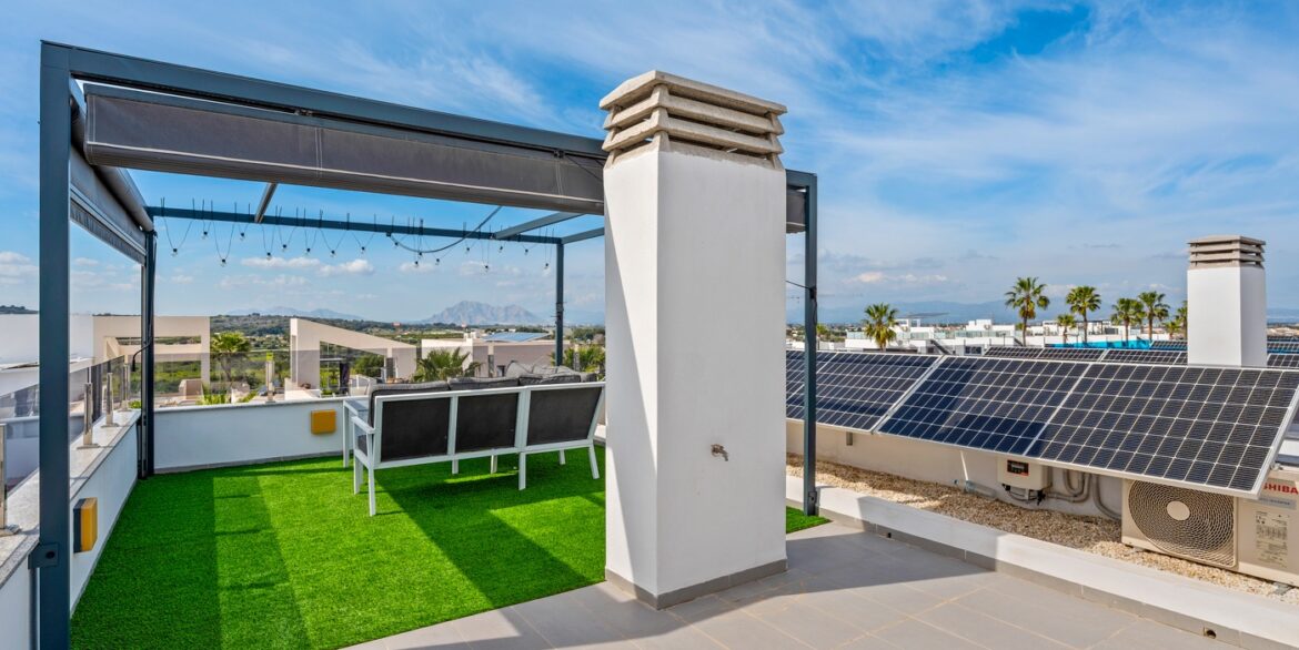 o_1jjp9kh9ebevvr762kbi91v3032