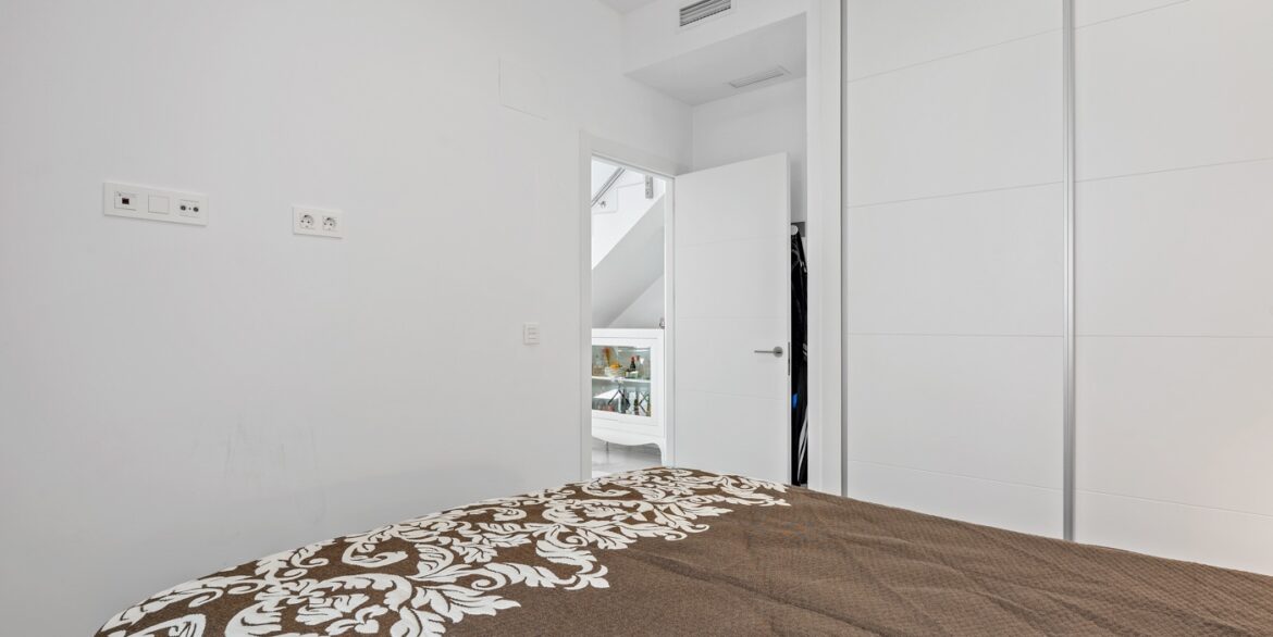 o_1jjp9kh9eh8o1mu915mogjq1nc23i