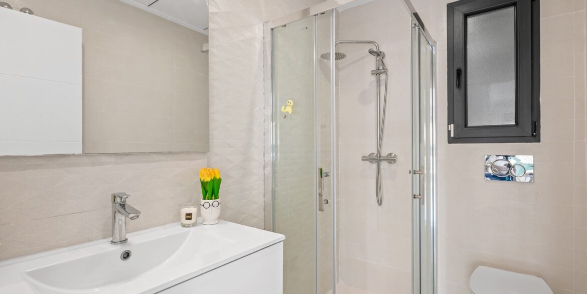 o_1jjp9kh9emsd13f7m4d7mn4c43j