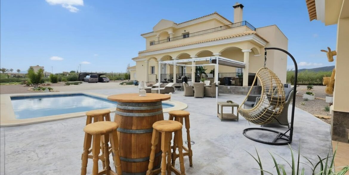 o_1jjq4bdpn17g4hvp40slga9uh3j