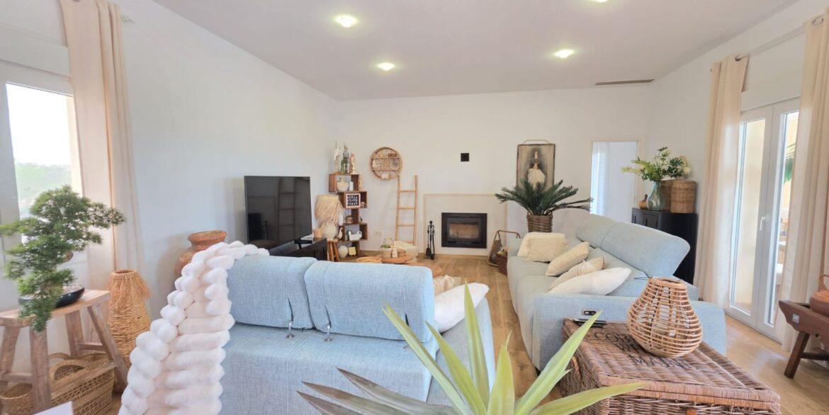 o_1jjq4bdpn1g7vthq1i4pif113gu3v