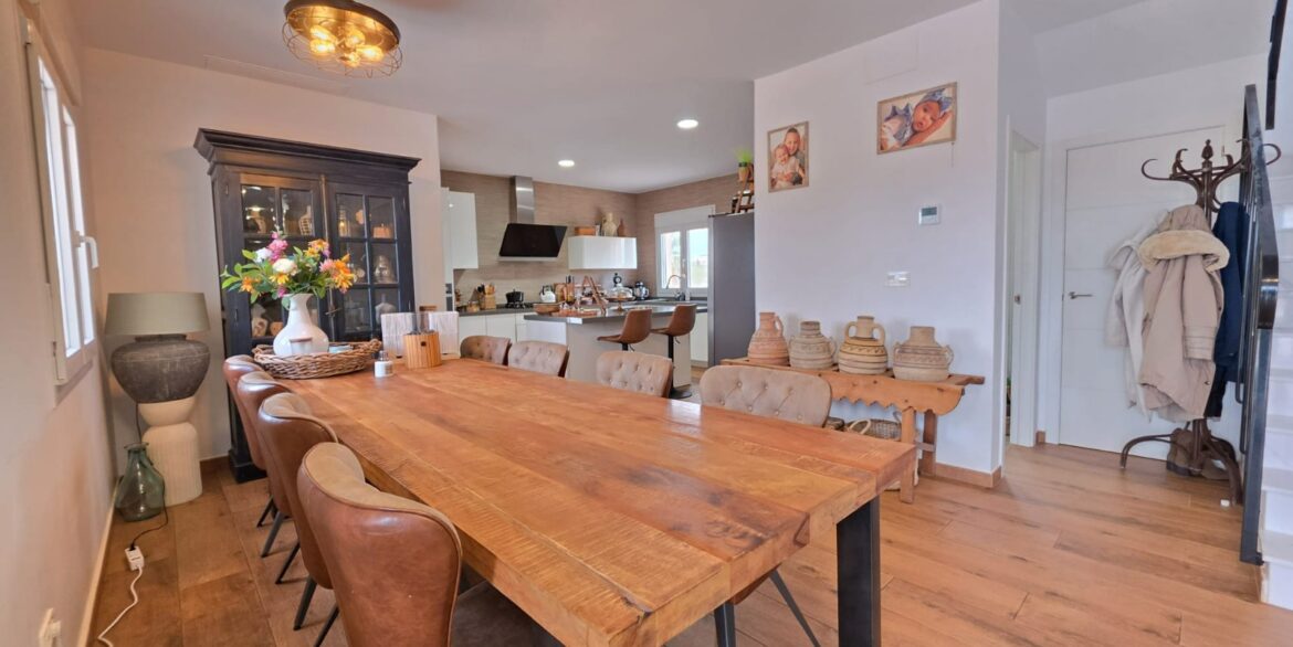 o_1jjq4bdpn1ivd18i47qo43u16h441