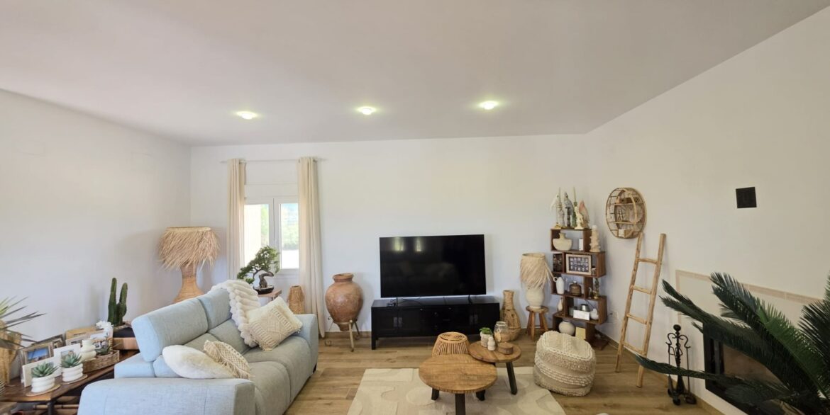 o_1jjq4bdpn1sth14hfu6invcvs058