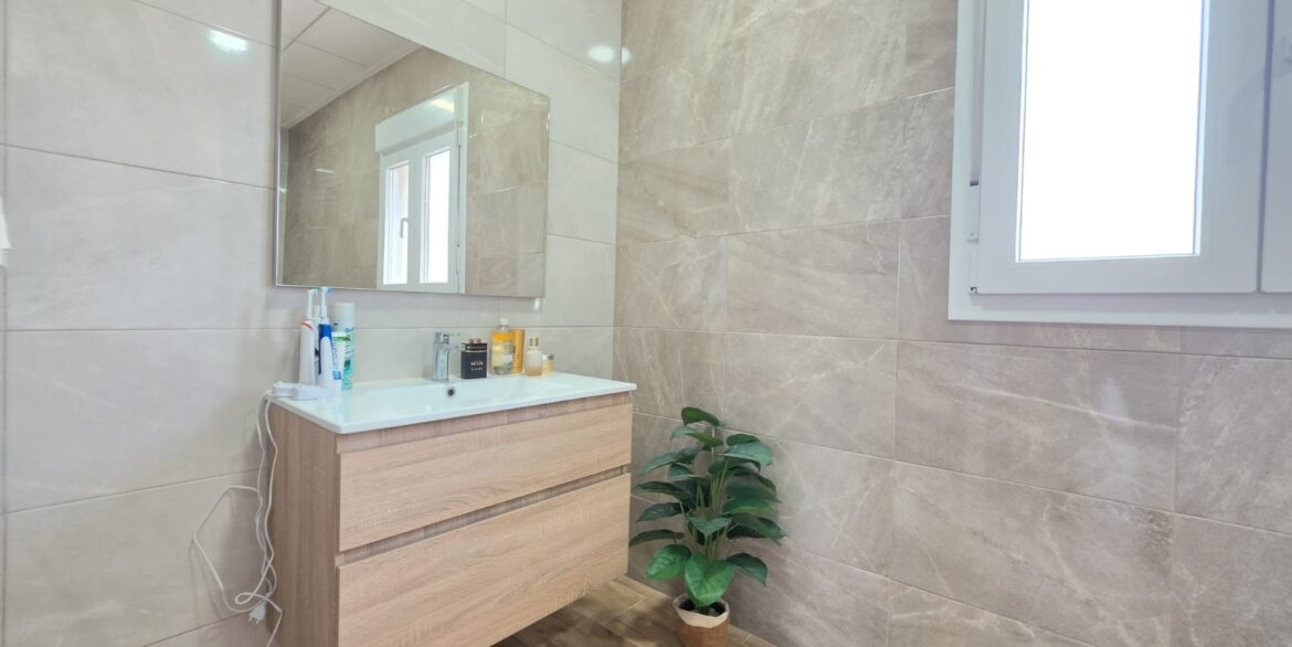 o_1jjq4bdpn97o49b1kc7n2nrjg4f