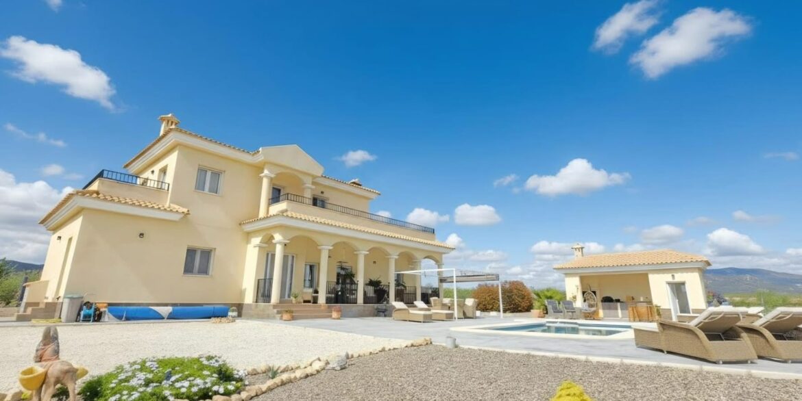 o_1jjq4bdpnts81i4hpjk1o3114br5h