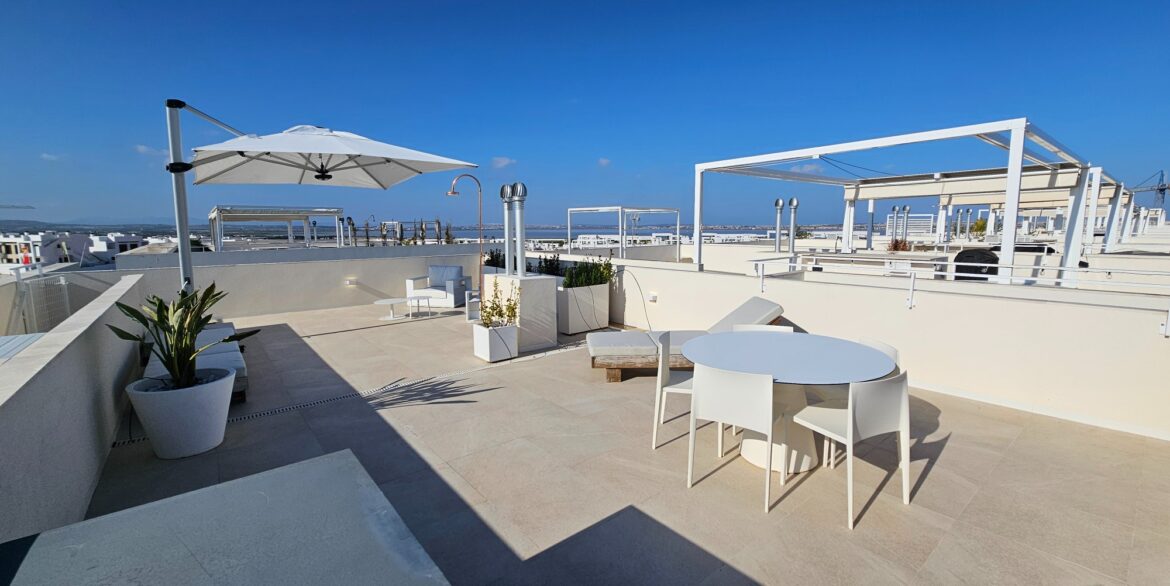 o_1jki4vkb71f4m1orv1069116b14uv1t