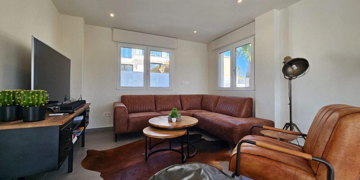 o_1jkit27tsqfe7531mfm9rndm2b