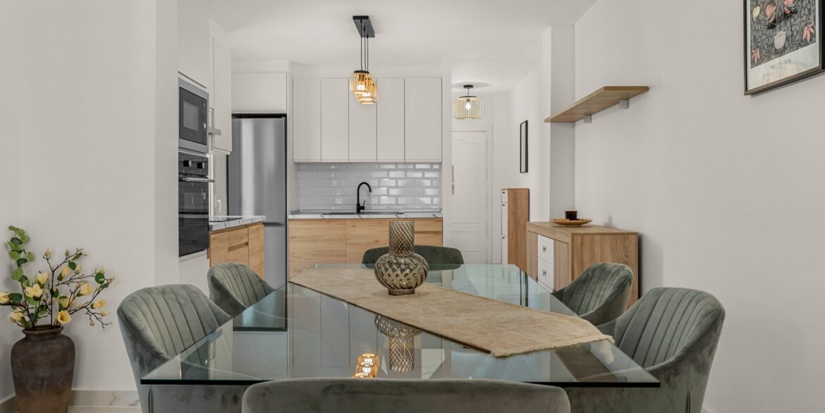 o_1jkvaqmh0hrmbeisq21dun5b435