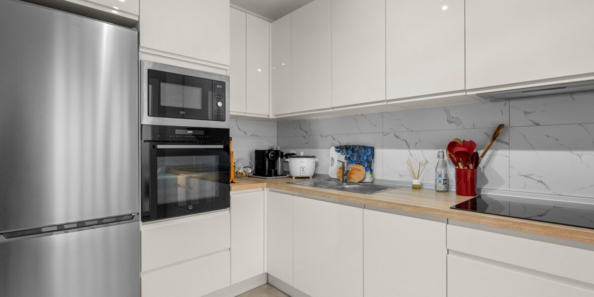 o_1jkvb9i0768g1pb8iog1jf011353e