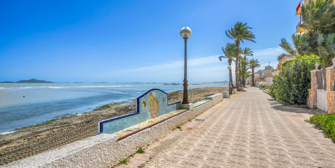 o_1jkvbniav3mb1cpbn3j1a66ure2p