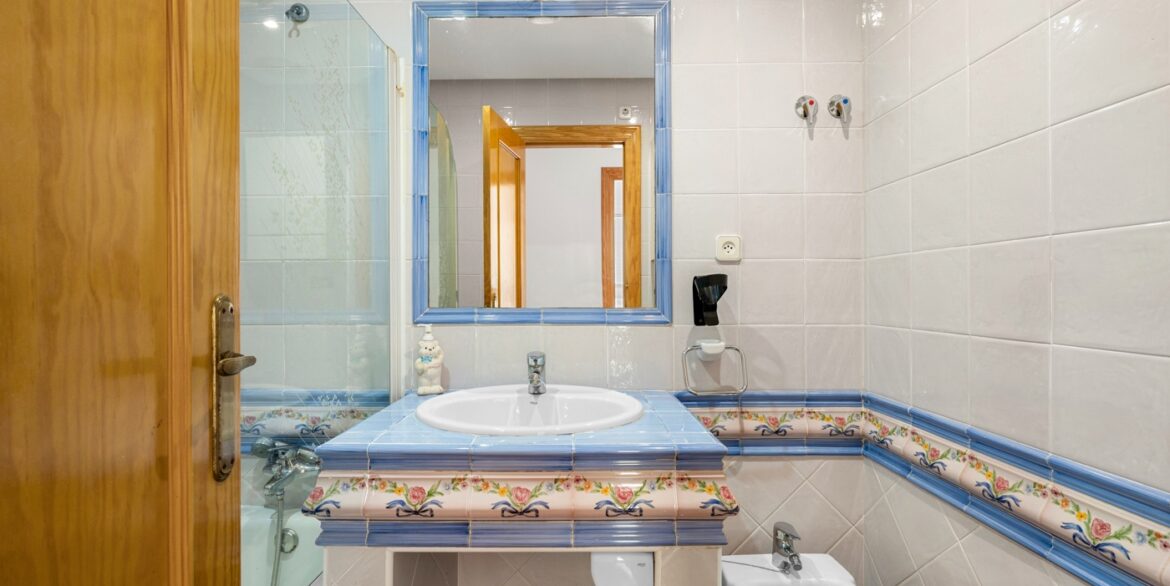 o_1jkvbniavf6211vh1kmn1544msp33