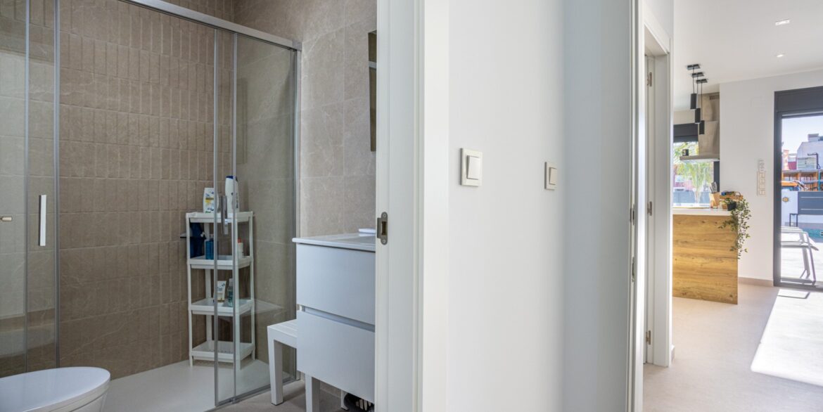 o_1jkvjqch91cta14d81dqkca1is83q