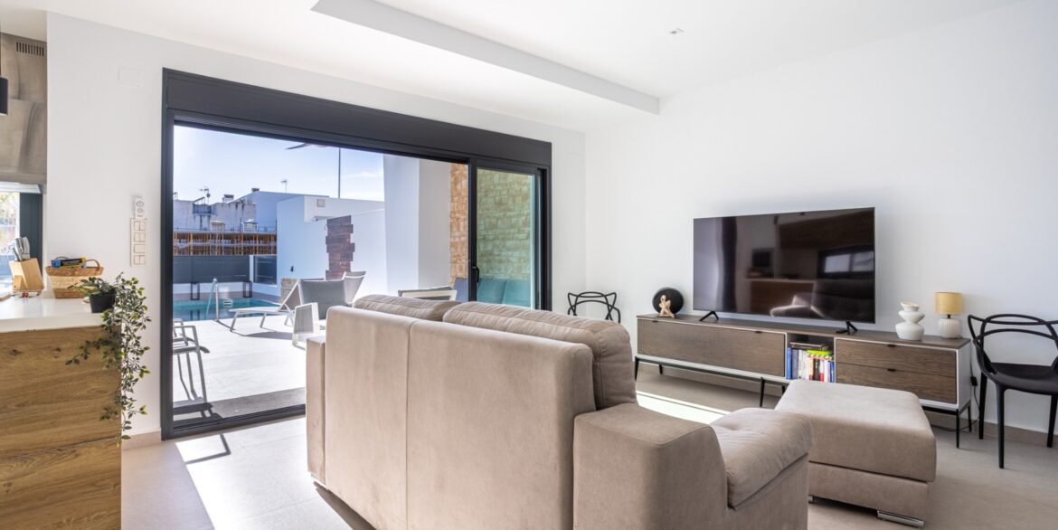 o_1jkvjqch91r2r1bva1usf1s072b23c