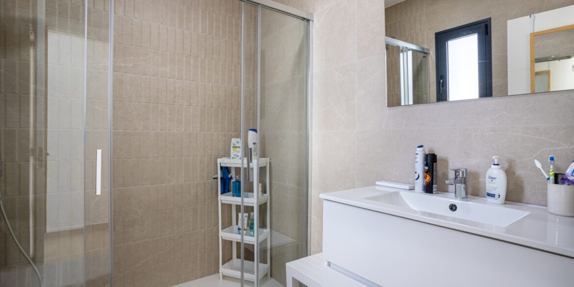 o_1jkvjqch91v8ark2v0g1595r8f3r