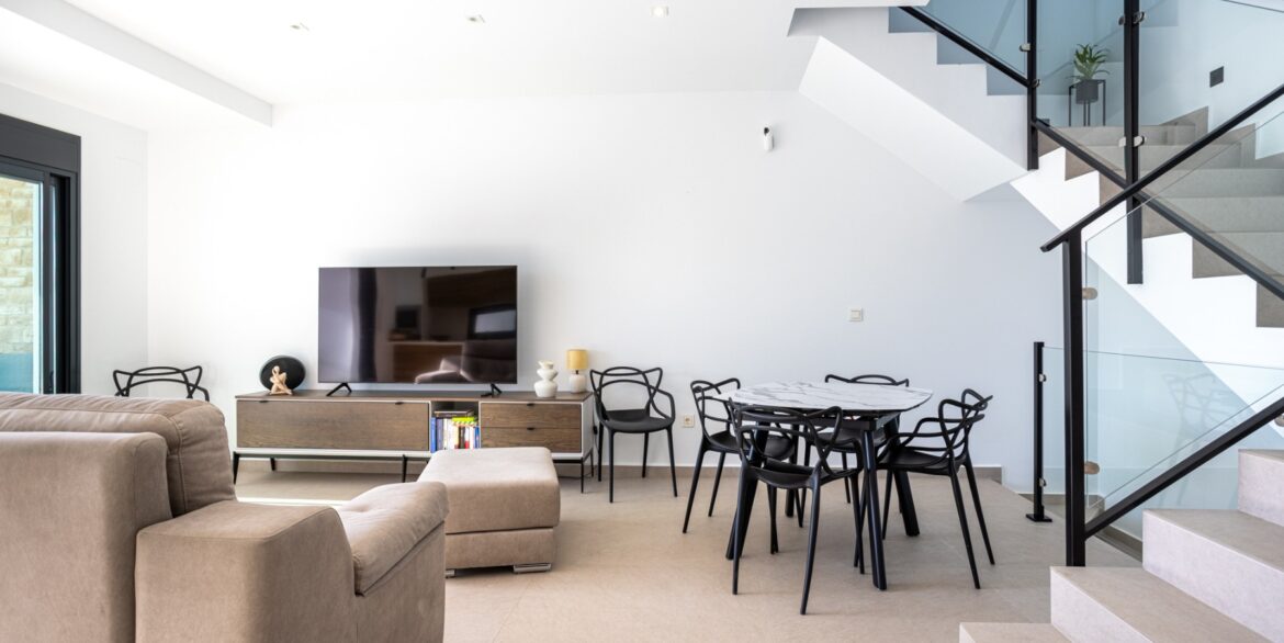 o_1jkvjqch93r6ps2g2bs171p743d