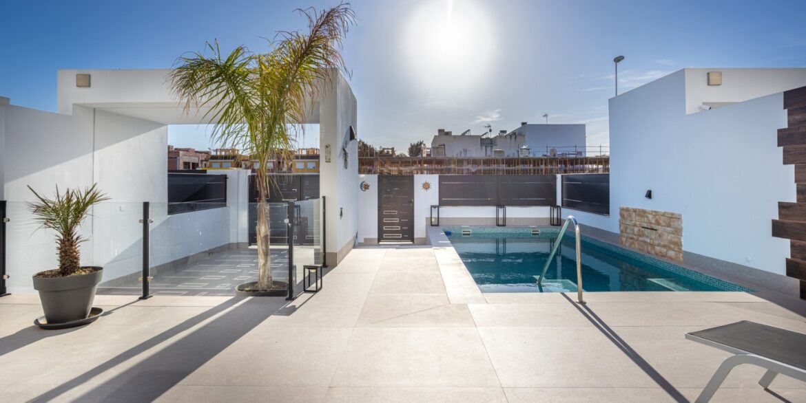 o_1jkvjqcha1l591b9cp01ldnnul4f