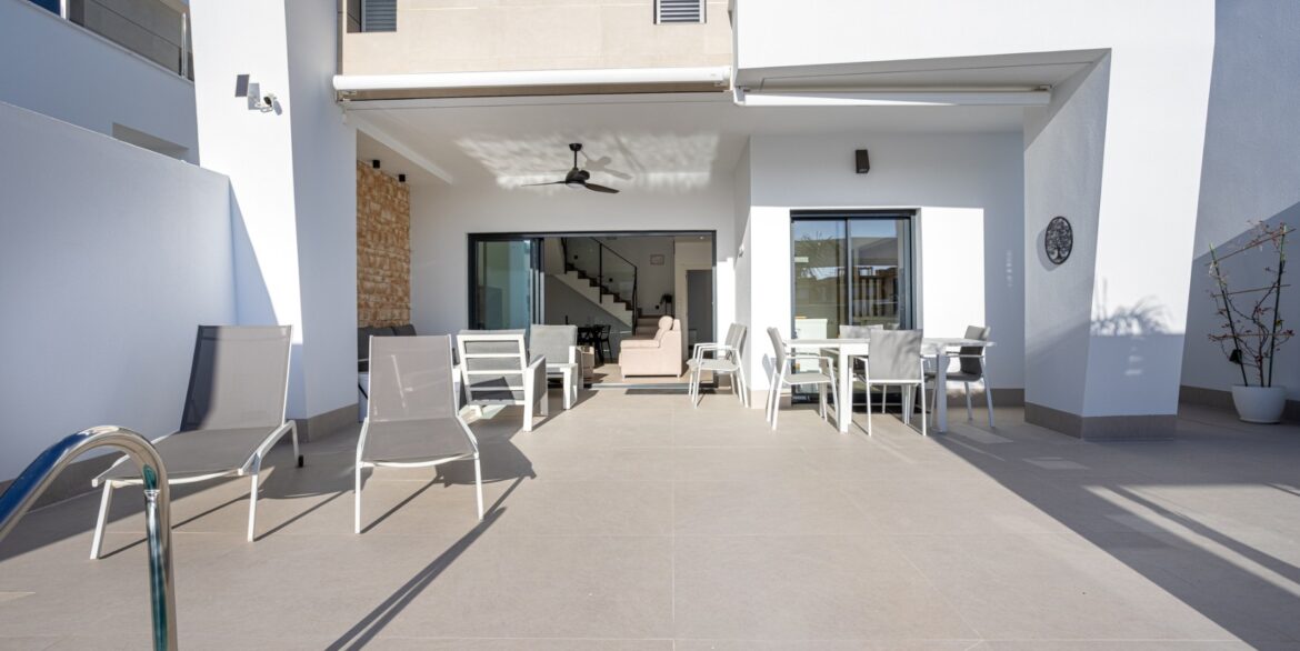 o_1jkvjqcha1nfp1jg8om39n91ttj4j