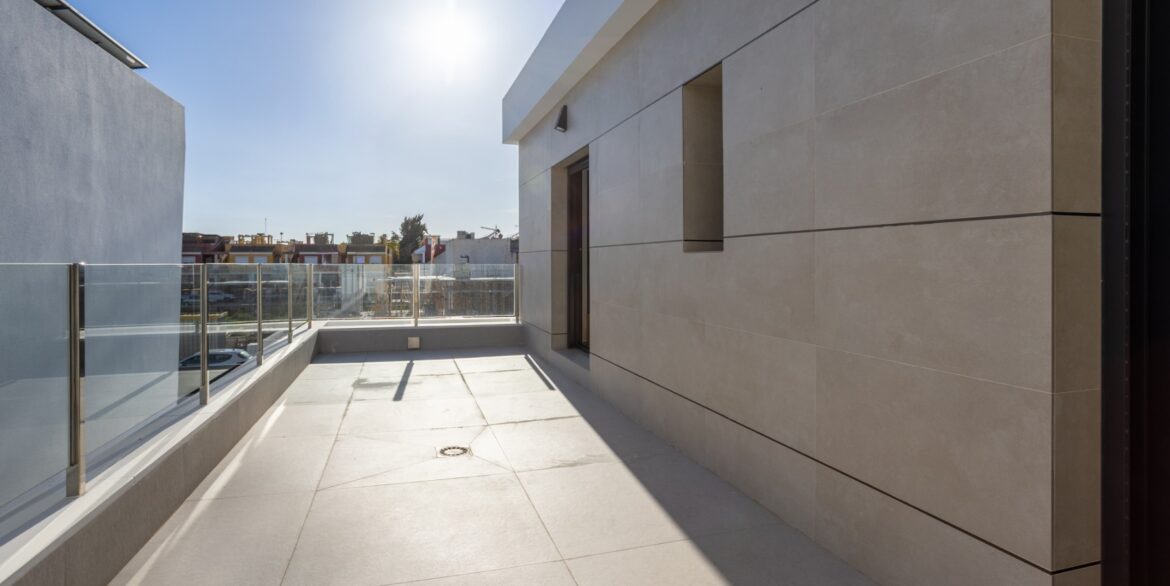 o_1jkvjqchauio1hnm2ge1rm6rp74b