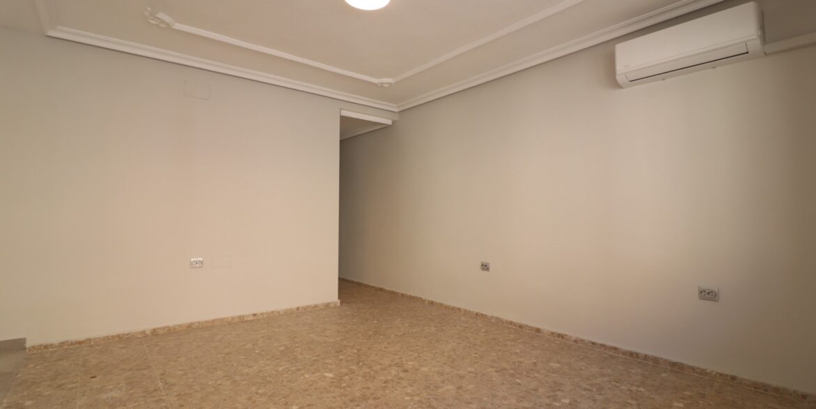 o_1jl222aeisk31s2m20gpve8fi1v