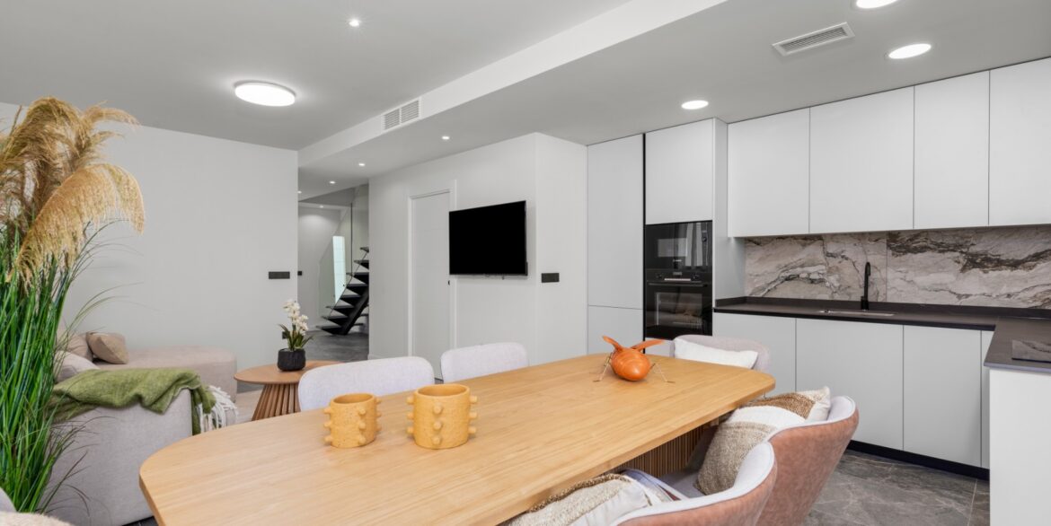 o_1jl48024bdfebo7p712mi9g22i