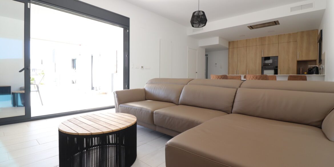 o_1jl6q5r4e1puq5lg18k7153gcqa2b