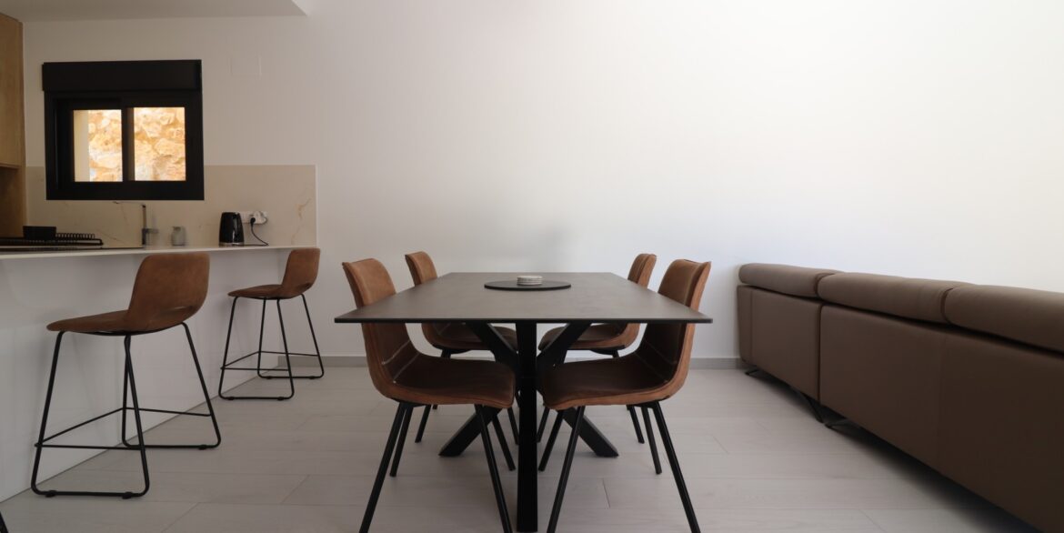 o_1jl6q5r4eb6t10nivmk1g826e32d