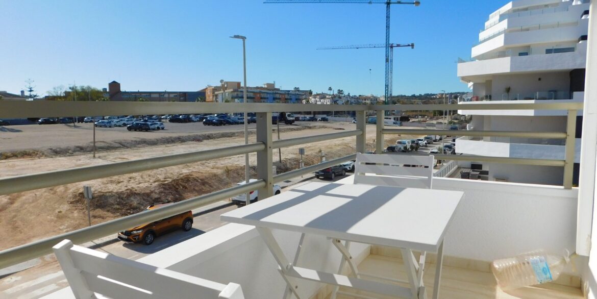 o_1jl6rp9g71l627veiojojv12c72h