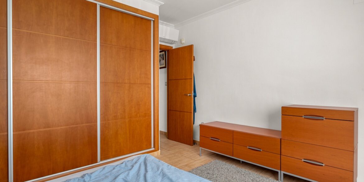 o_1jlc1284512h10dq3ip19hl10283d