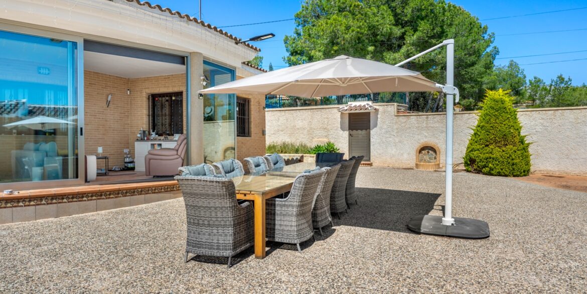 o_1jlc128451jk4tvb13l71epqfsg30